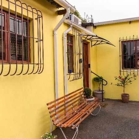 Monica'S Cottage Йоганнесбурґ Екстер'єр фото